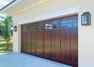 How Does Foothills Wind Wear Down Garage Doors in Lakewood?